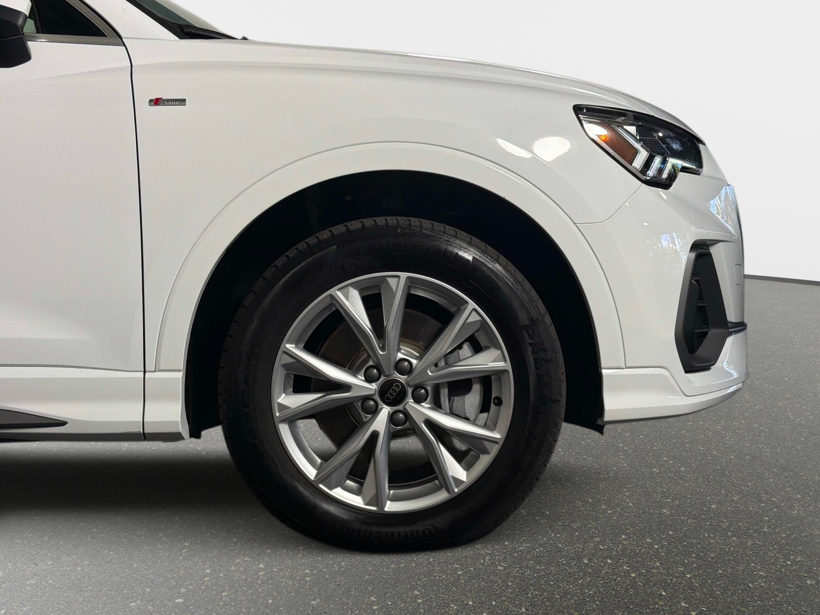Used 2025 Audi Q3 2.0T Premium AWD/4WD image 21