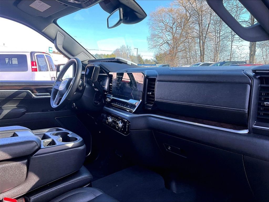 Used 2026 GMC Sierra 1500 SLT AWD/4WD image 21