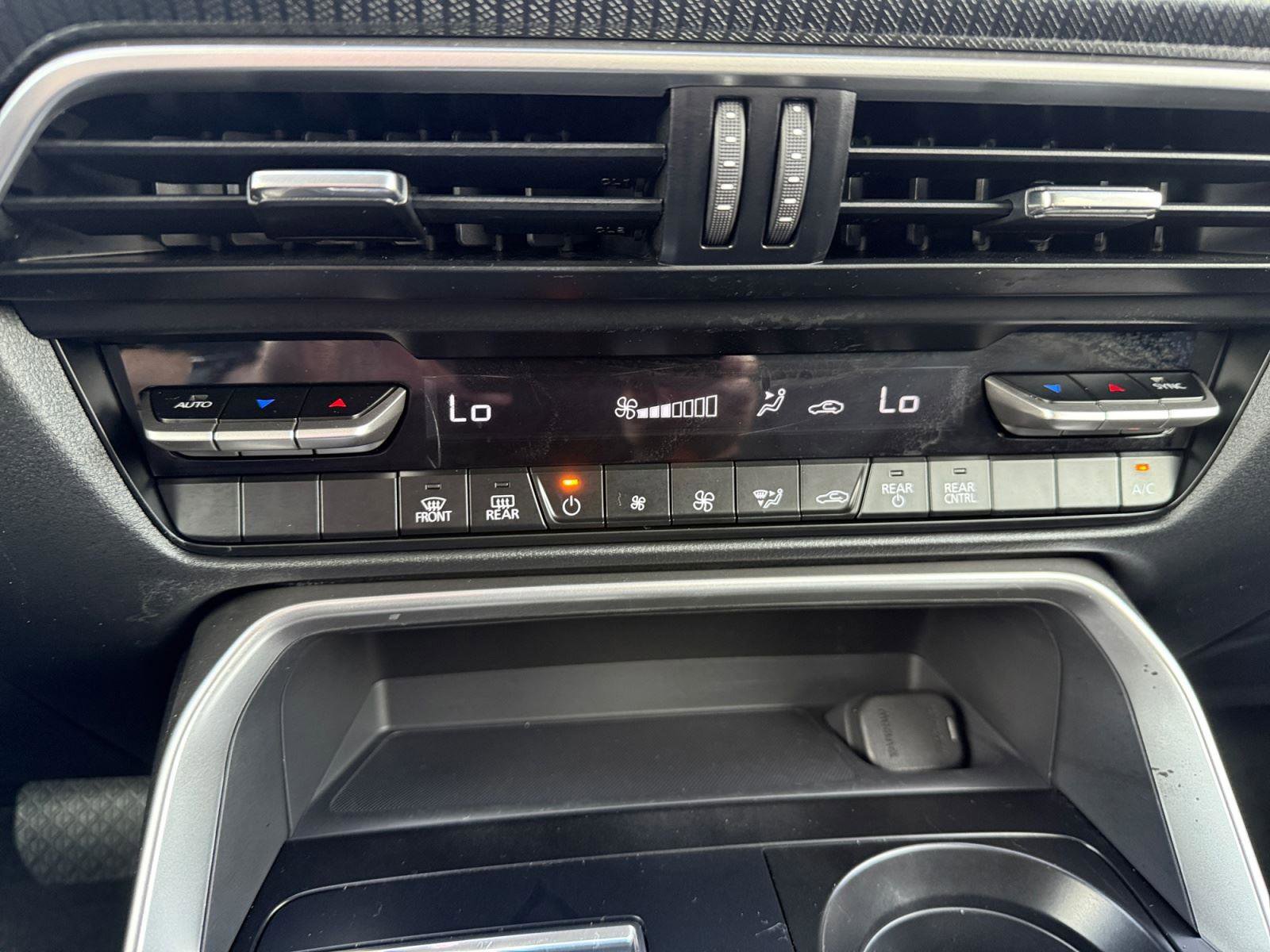 Certified 2025 MAZDA CX-90 3.3 Turbo w/ Select Package image 26