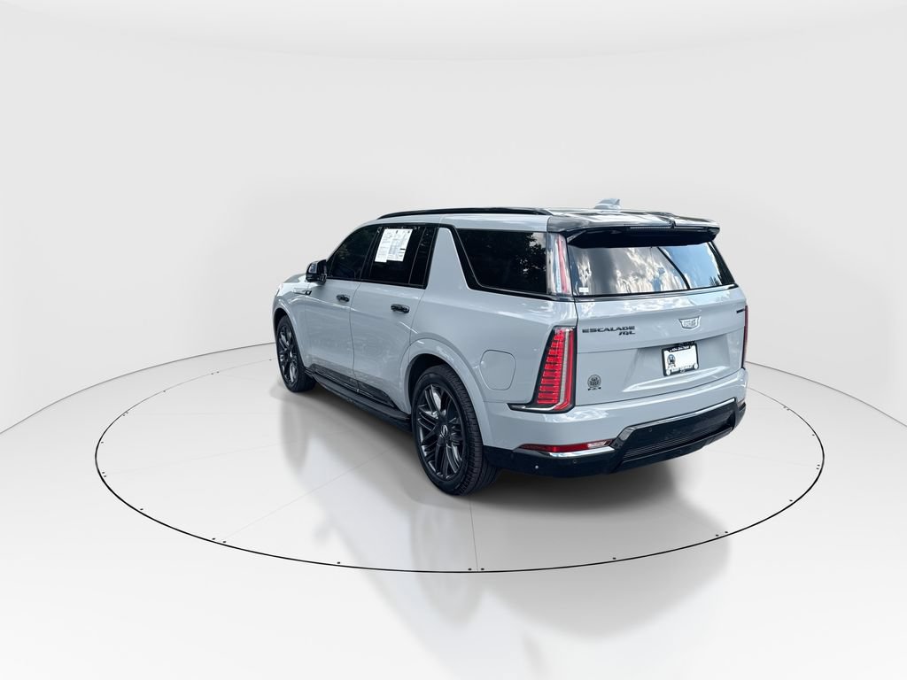Used 2026 Cadillac Escalade IQL Sport 1 w/ LPO, ONYX Package AWD/4WD image 6