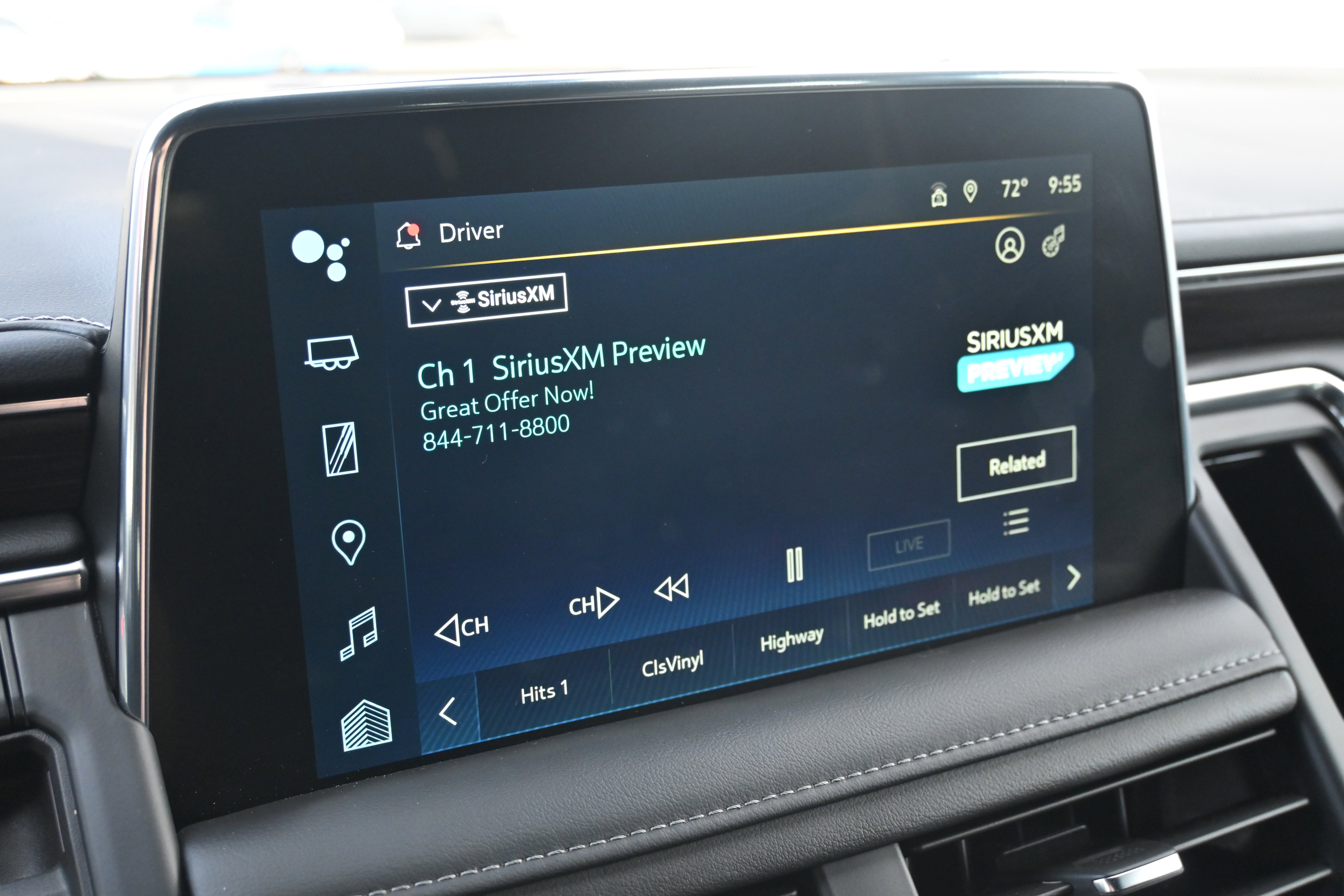 Used 2024 Chevrolet Tahoe Z71 w/ Luxury Package image 34