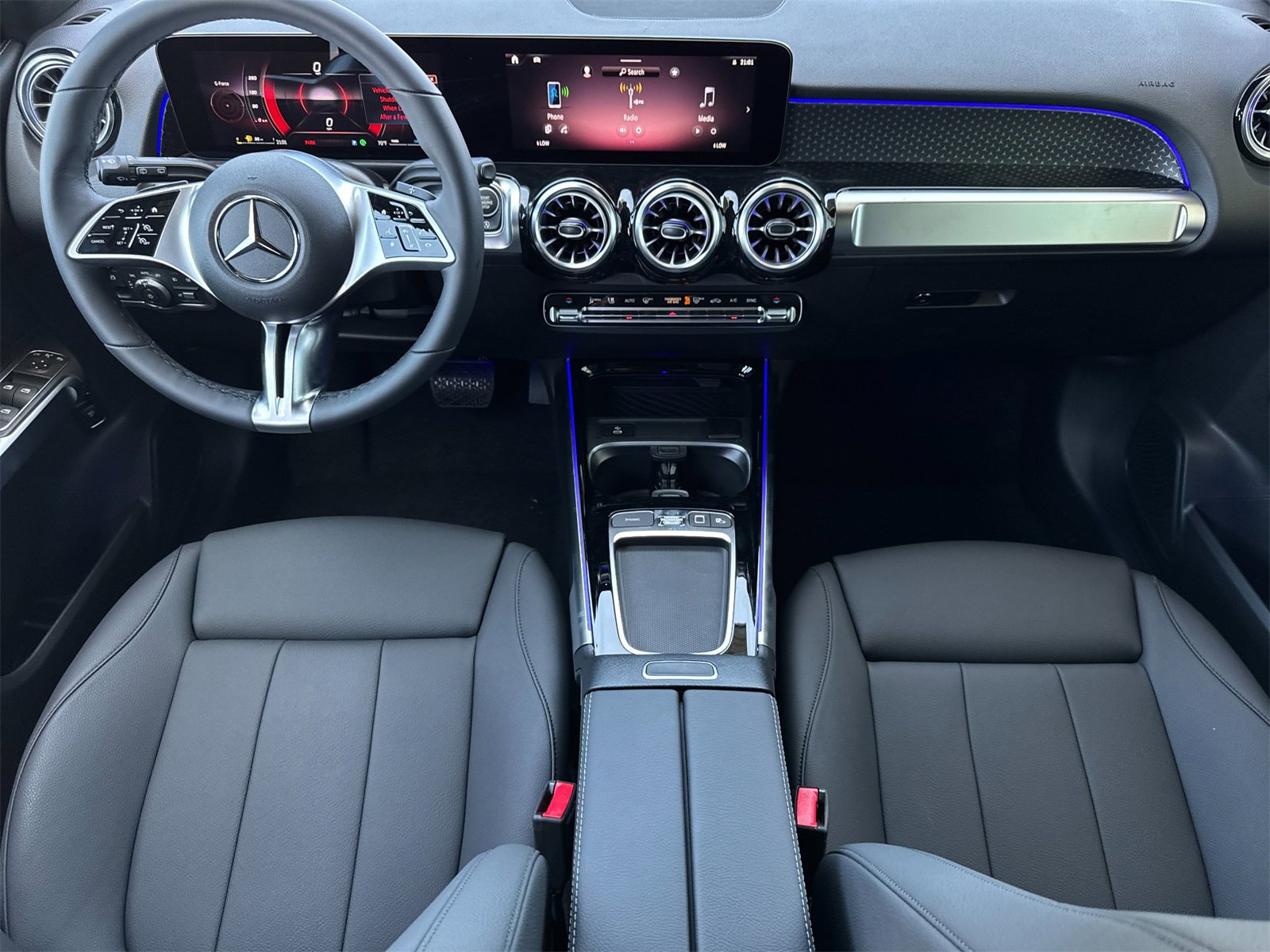 New 2025 Mercedes-Benz GLB 250 4MATIC image 14