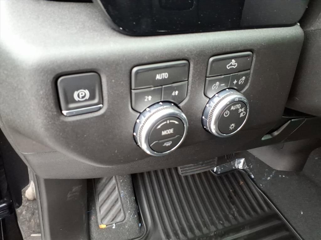 New 2026 GMC Sierra 1500 SLE w/ Preferred Package image 10