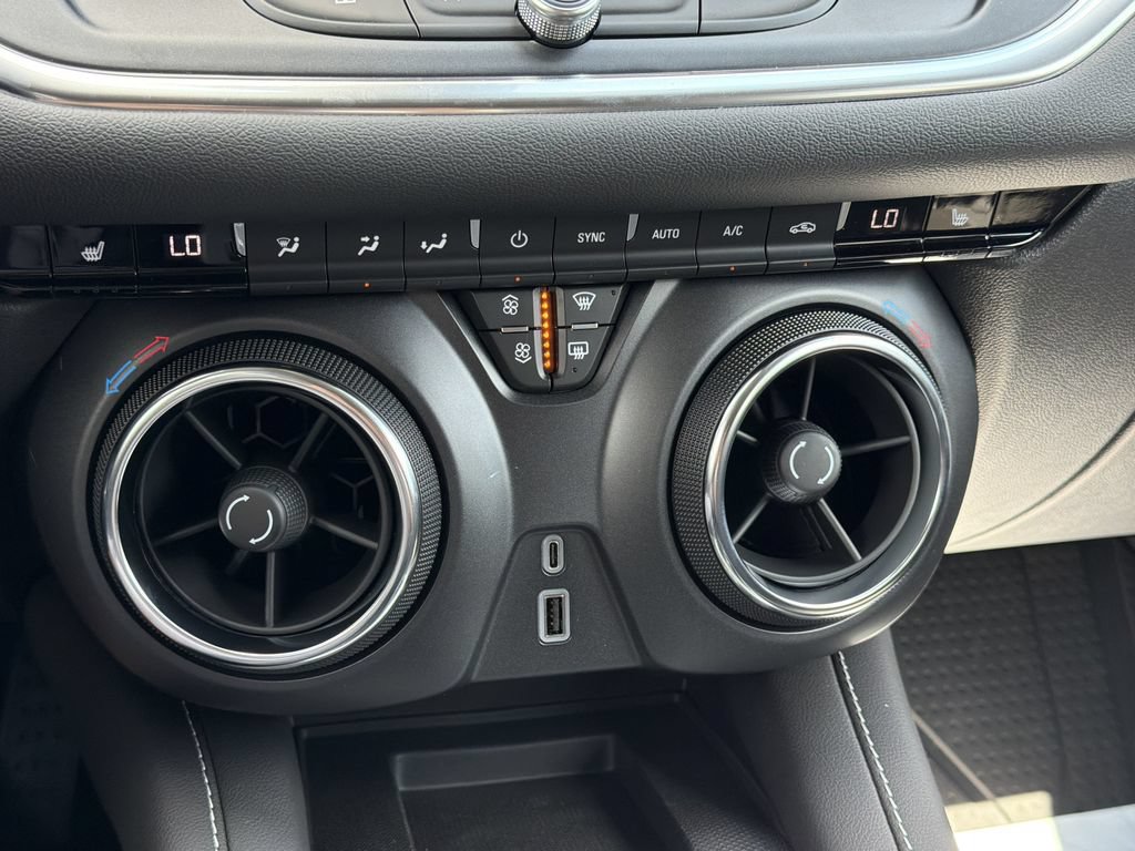 New 2026 Chevrolet Blazer LT w/ Convenience Package FWD image 6