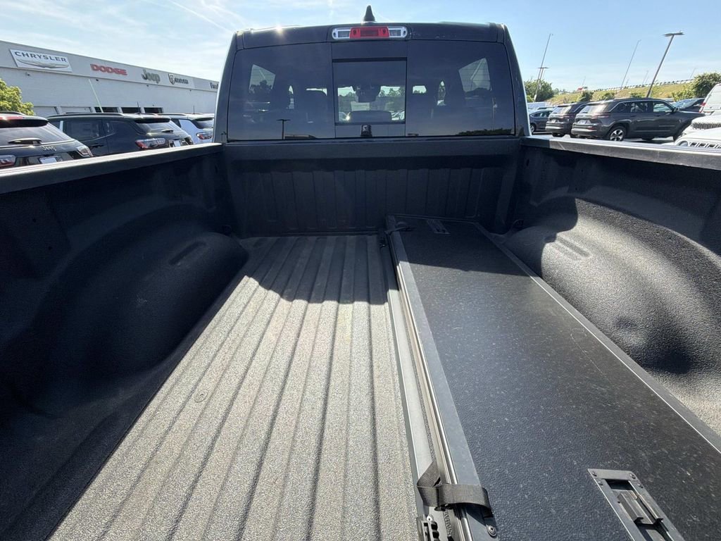 Used 2021 RAM 1500 Laramie w/ Sport Appearance Package AWD/4WD image 13