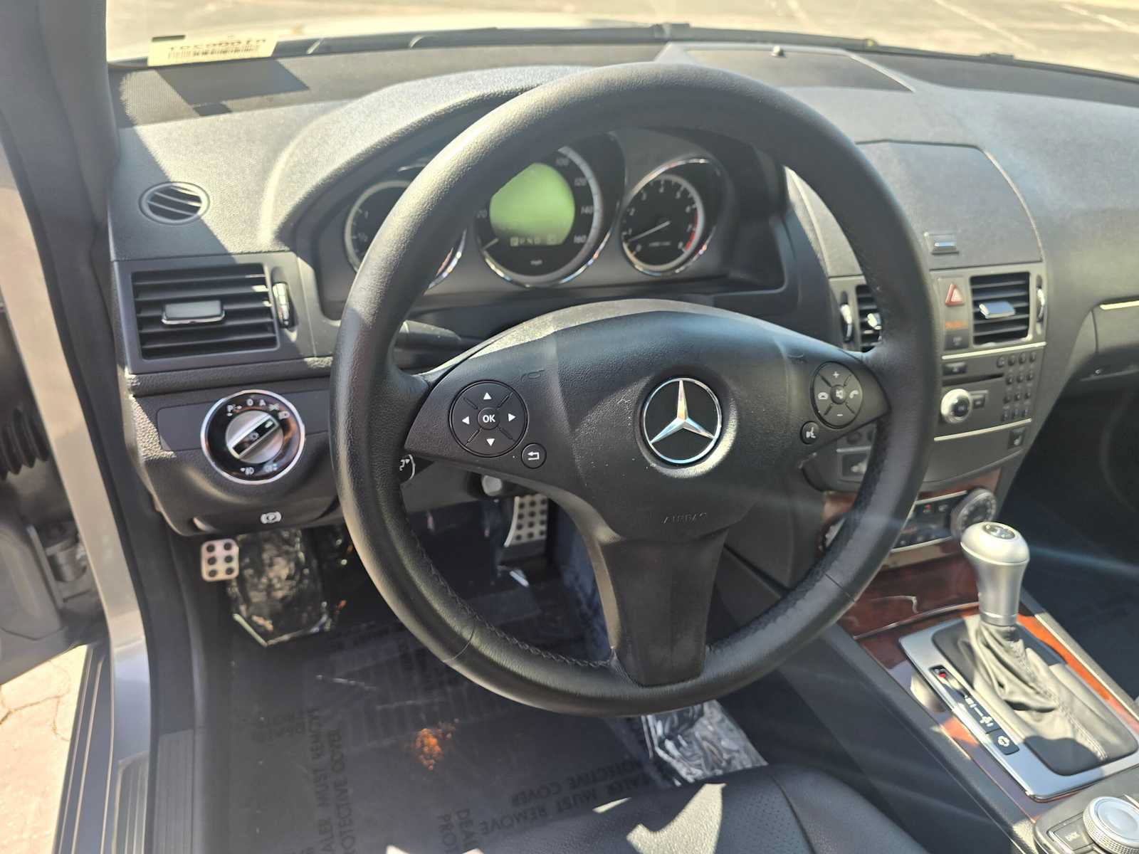 Used 2010 Mercedes-Benz C 300 Sedan image 24