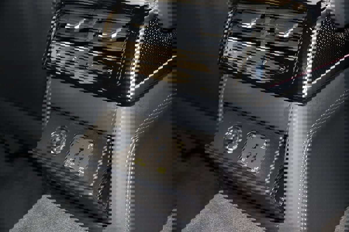 Used 2025 Audi S8 image 21