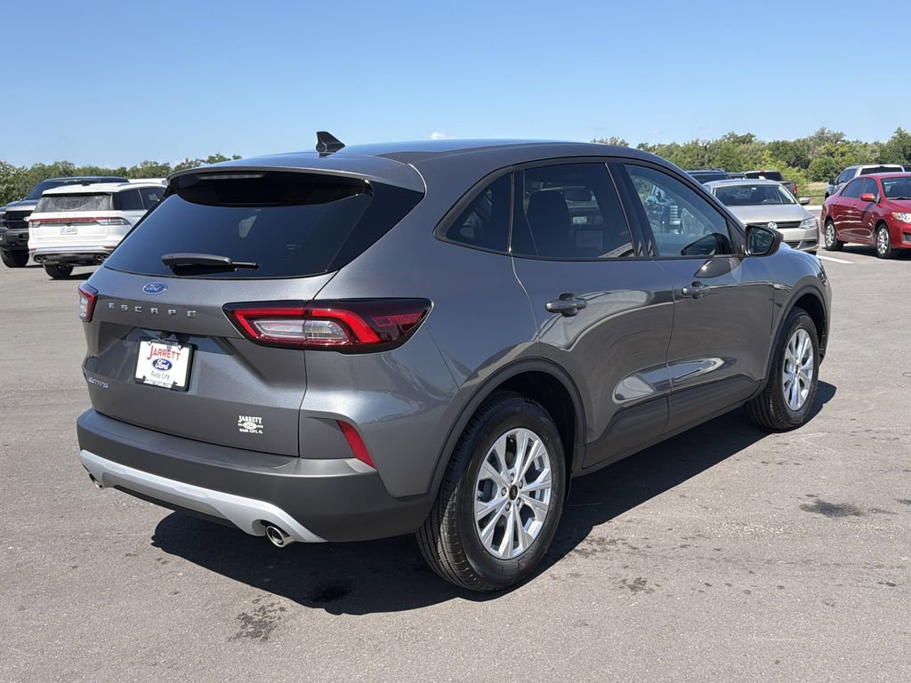 New 2026 Ford Escape Active FWD image 4