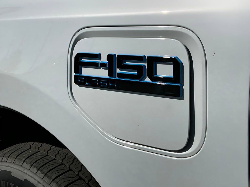 New 2025 Ford F150 Lightning Flash image 27