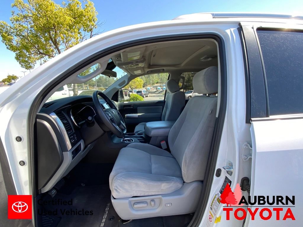 Certified 2021 Toyota Sequoia SR5 AWD/4WD image 37
