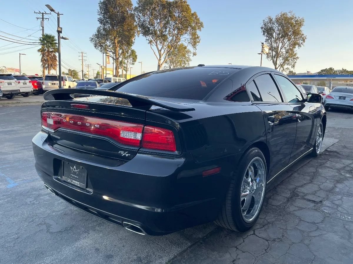 Used 2013 Dodge Charger R/T RWD image 5