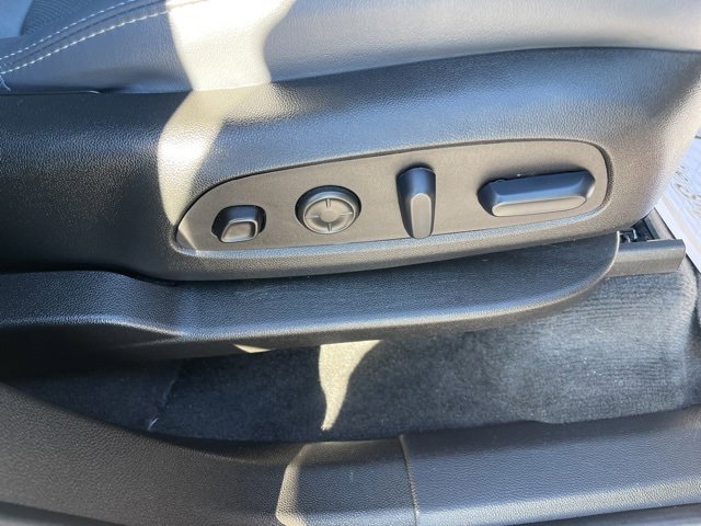 Used 2024 Buick Enclave Premium image 21