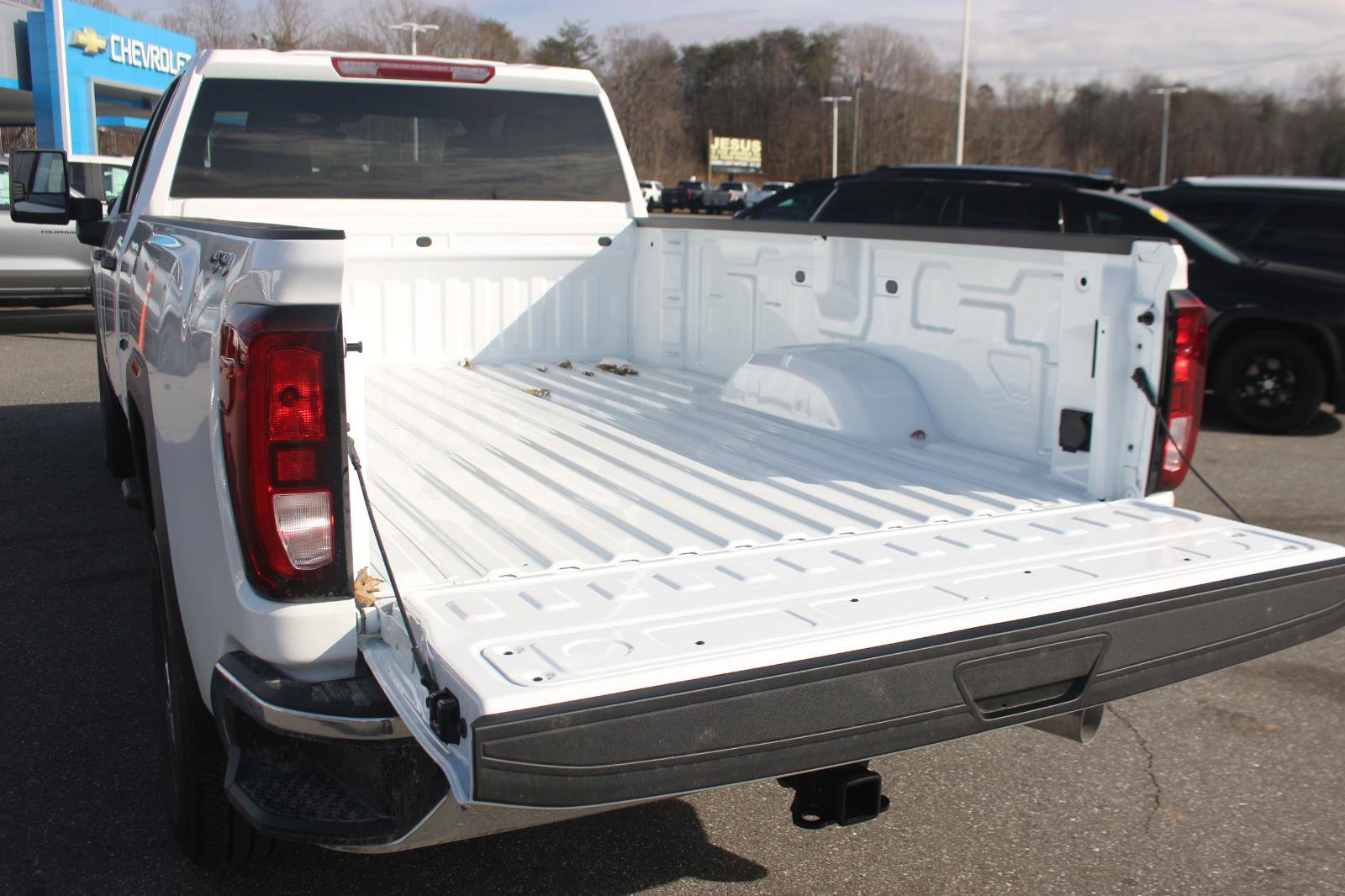 New 2026 GMC Sierra 3500 Pro w/ Convenience Package image 11