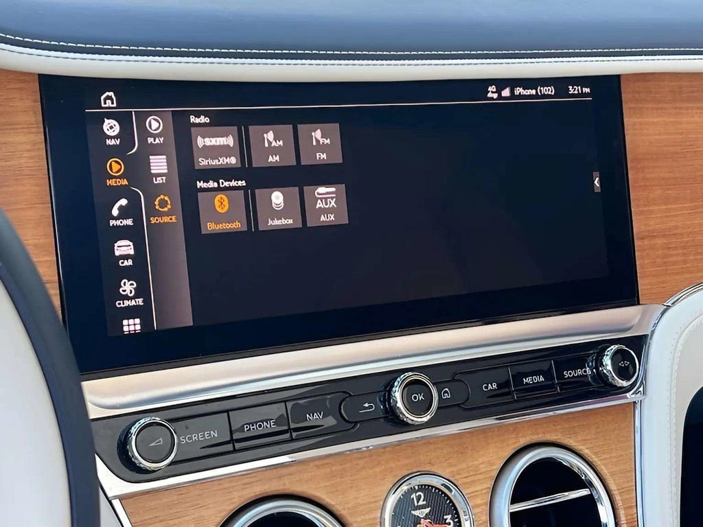 Used 2024 Bentley Continental GT image 23