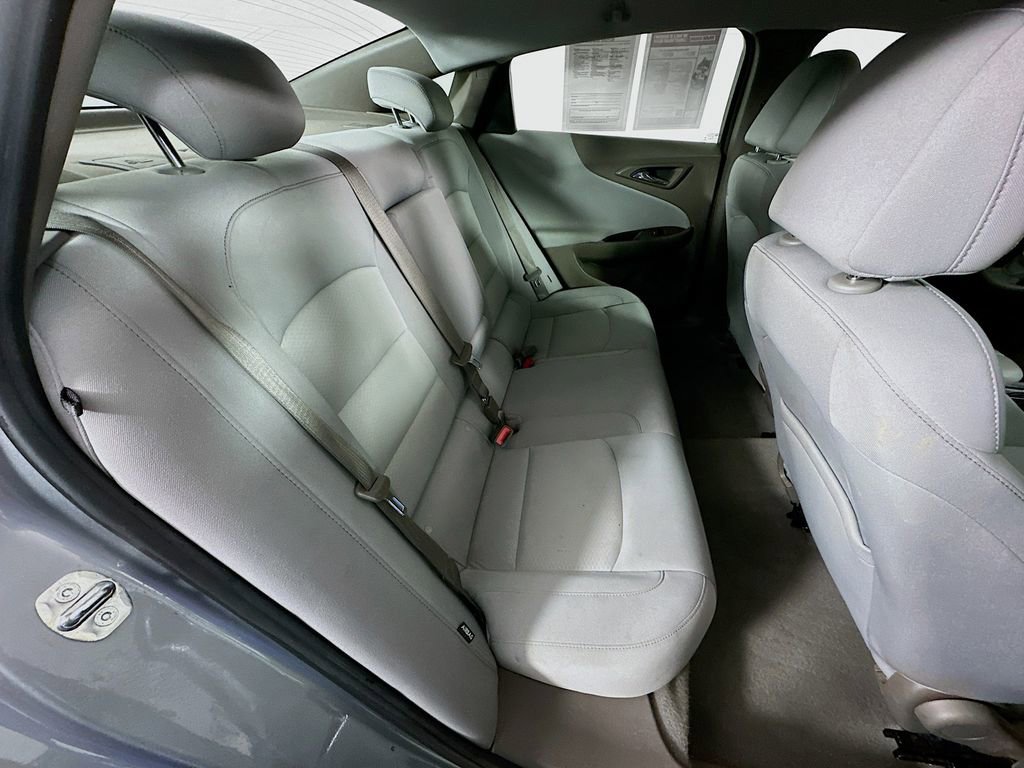 Used 2024 Chevrolet Malibu LT image 33