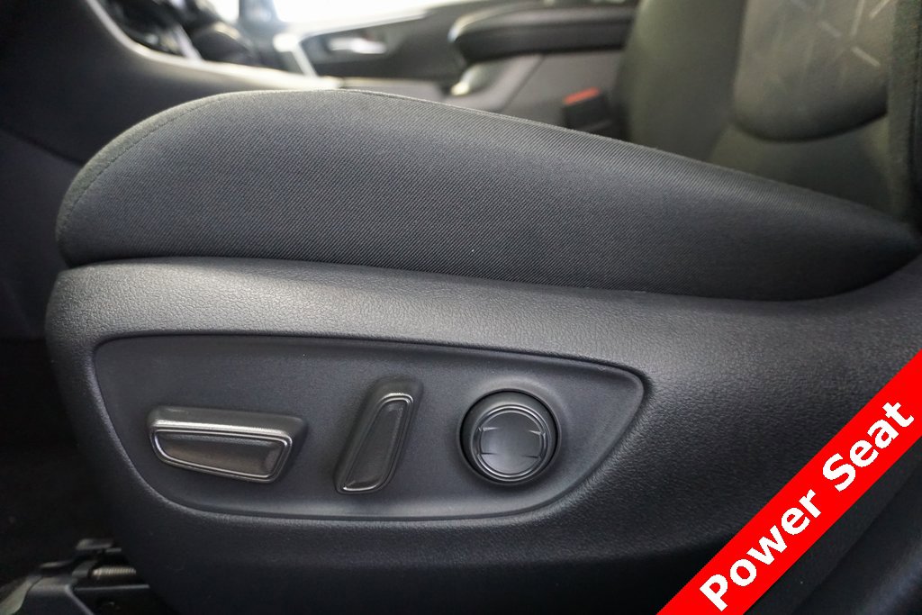 New 2025 Toyota RAV4 XLE image 7