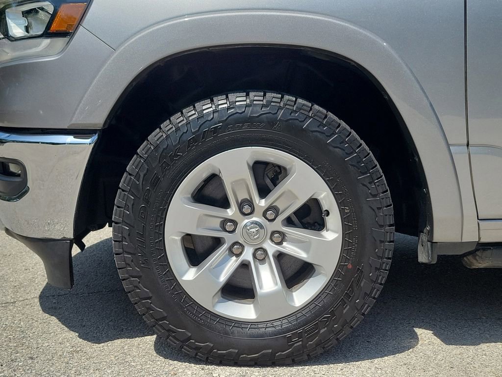 Used 2019 RAM 1500 Laramie RWD image 6