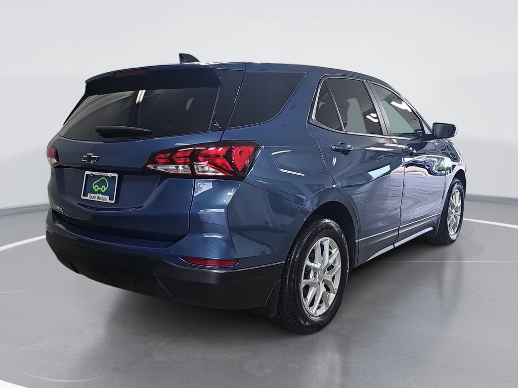 Certified 2024 Chevrolet Equinox LS w/ LS Convenience Package FWD image 3