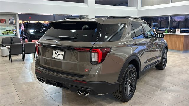 New 2026 Ford Explorer ST w/ Sun And Sound Package image 29