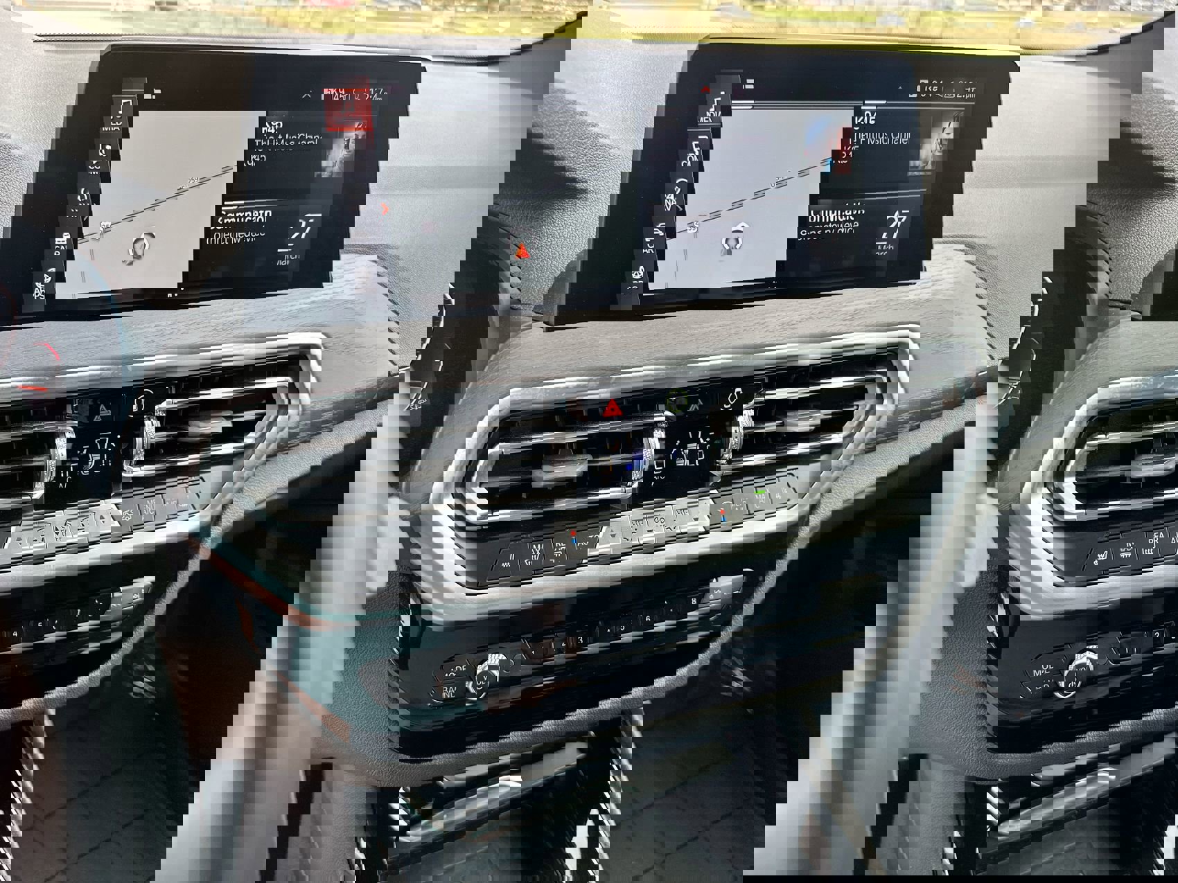 Used 2024 BMW X3 sDrive30i w/ Convenience Package image 12