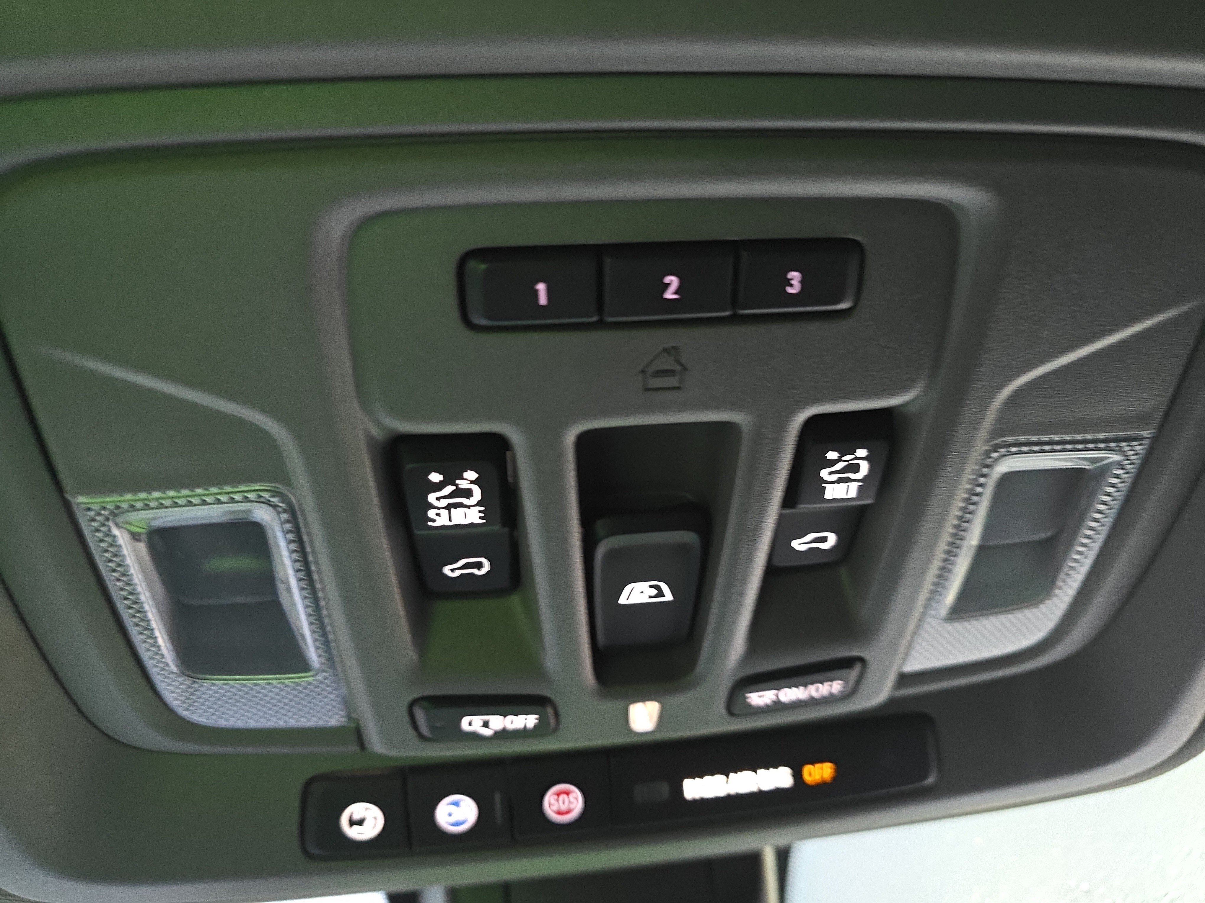 Used 2019 GMC Sierra 1500 SLT w/ SLT Premium Plus Package AWD/4WD image 31