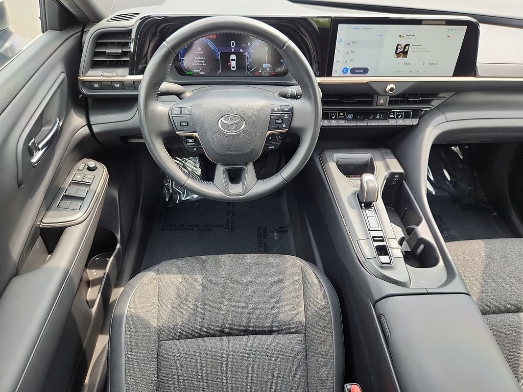 Certified 2023 Toyota Crown AWD/4WD image 12