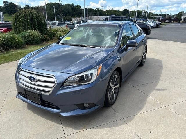 Used 2017 Subaru Legacy 2.5i Limited AWD/4WD image 3