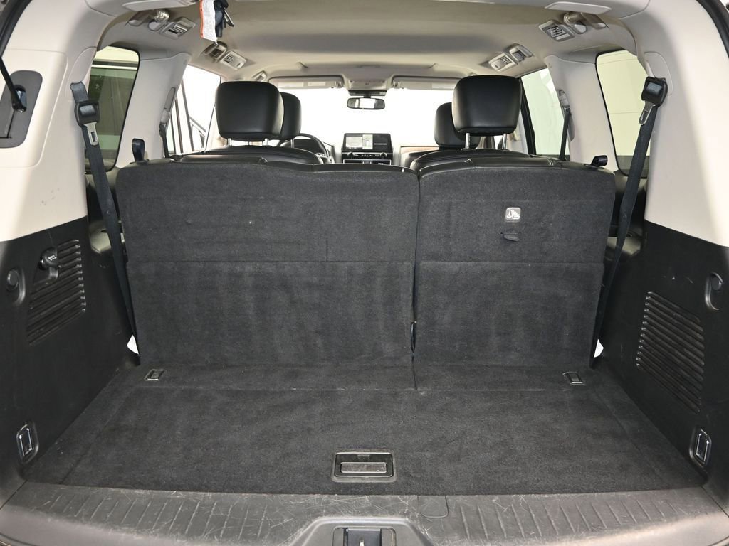 Used 2024 Nissan Armada SL w/ Captain's Chairs Package image 11