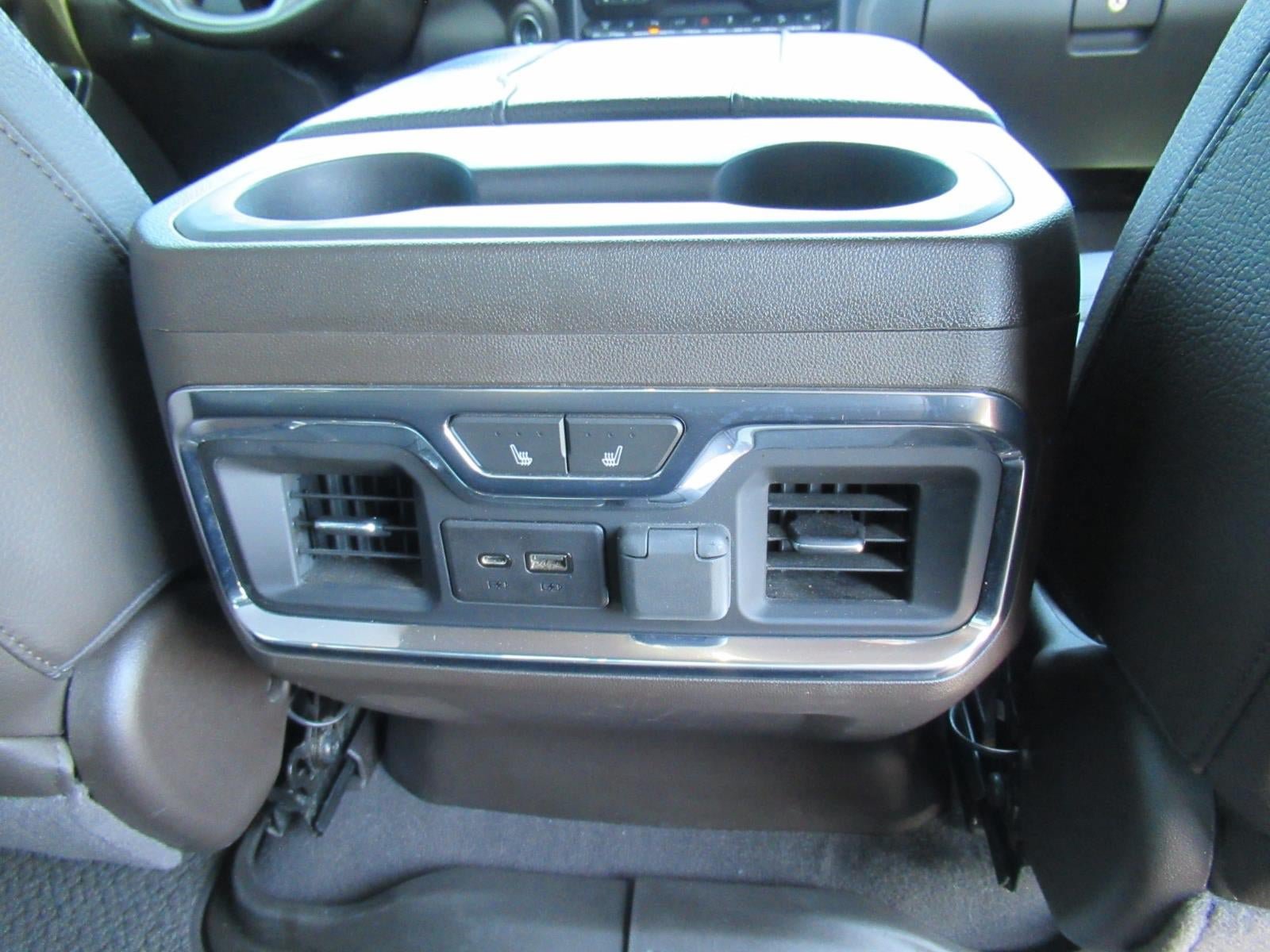 Used 2023 GMC Sierra 3500 Denali w/ Denali Black Diamond Edition AWD/4WD image 37