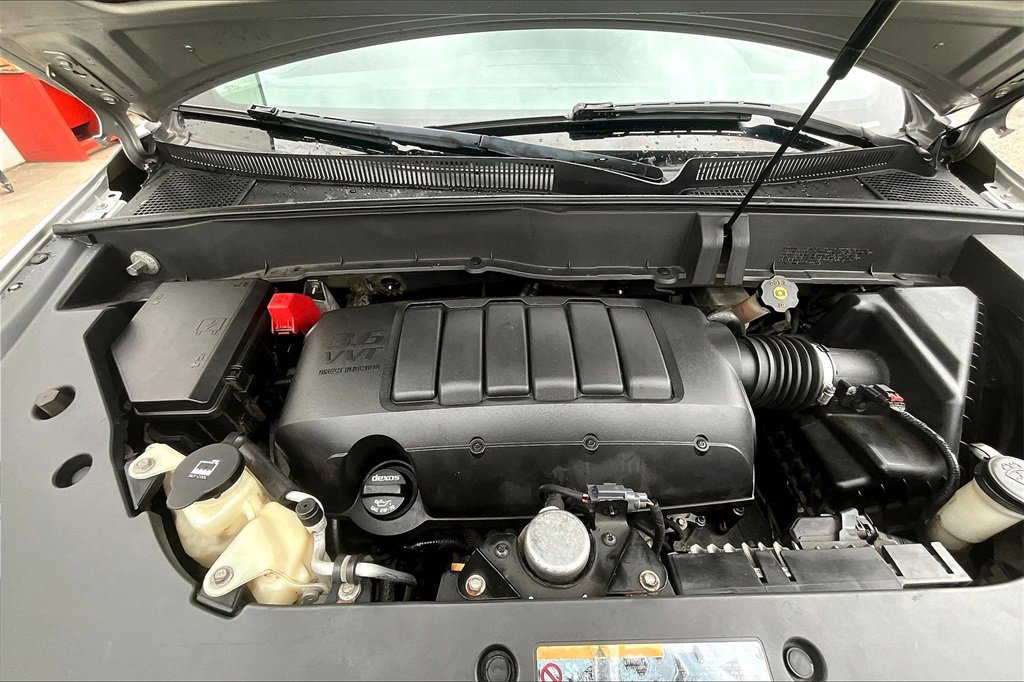 Used 2017 Chevrolet Traverse LT w/ Style and Technology Package image 31