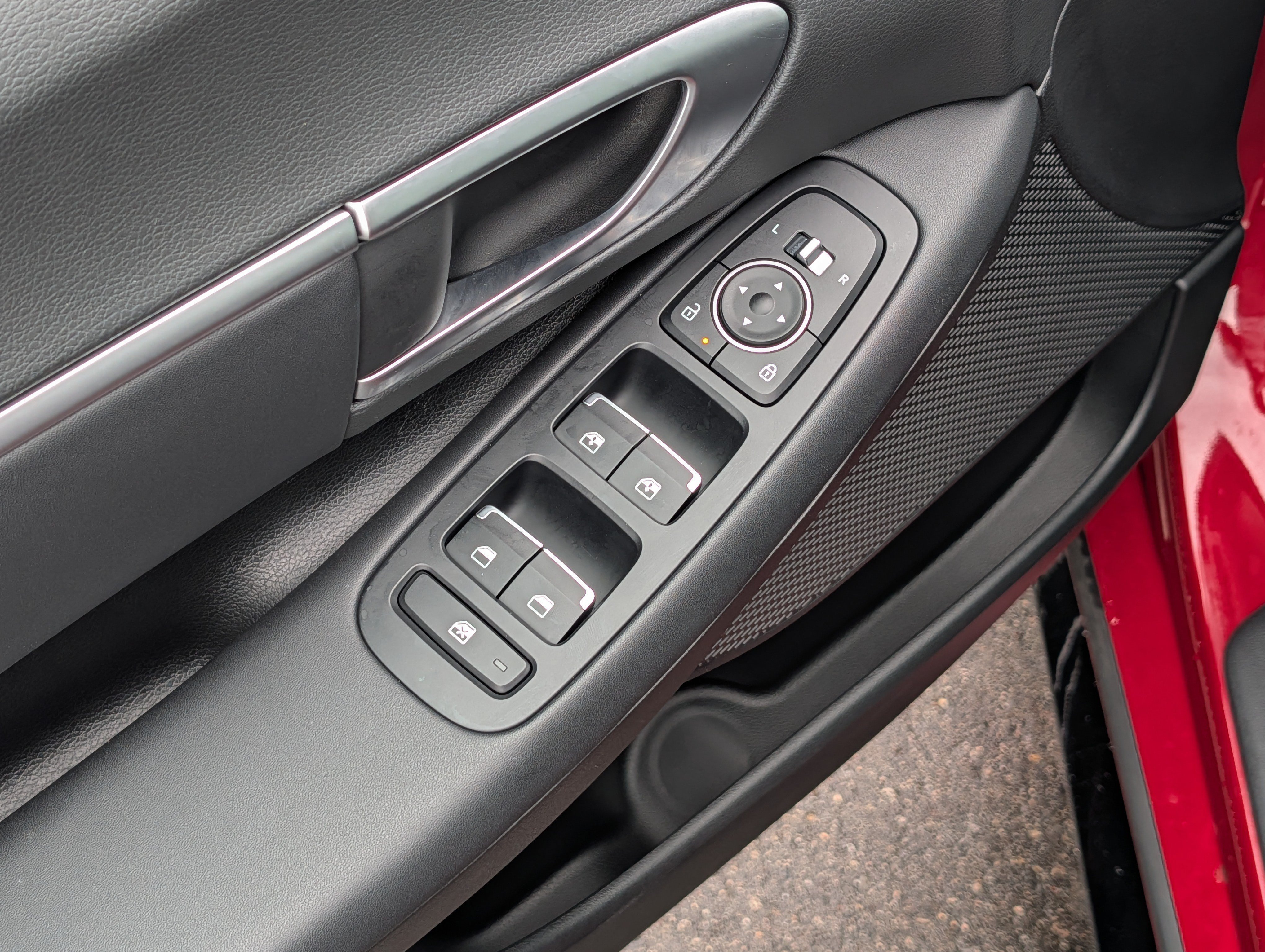 Certified 2026 Hyundai Sonata SEL FWD image 19