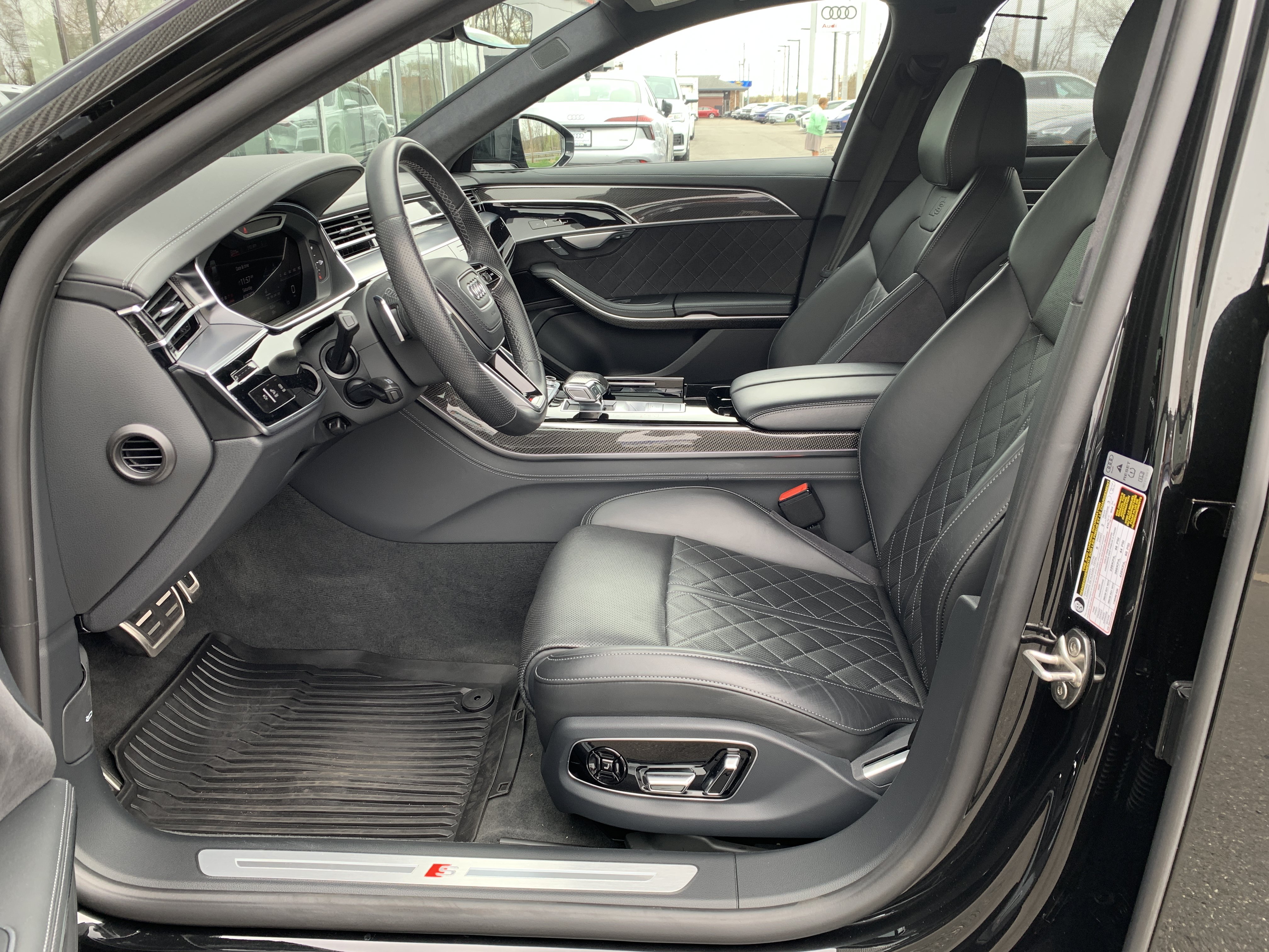 Certified 2023 Audi S8 w/ S8 Comfort Plus Package AWD/4WD image 4