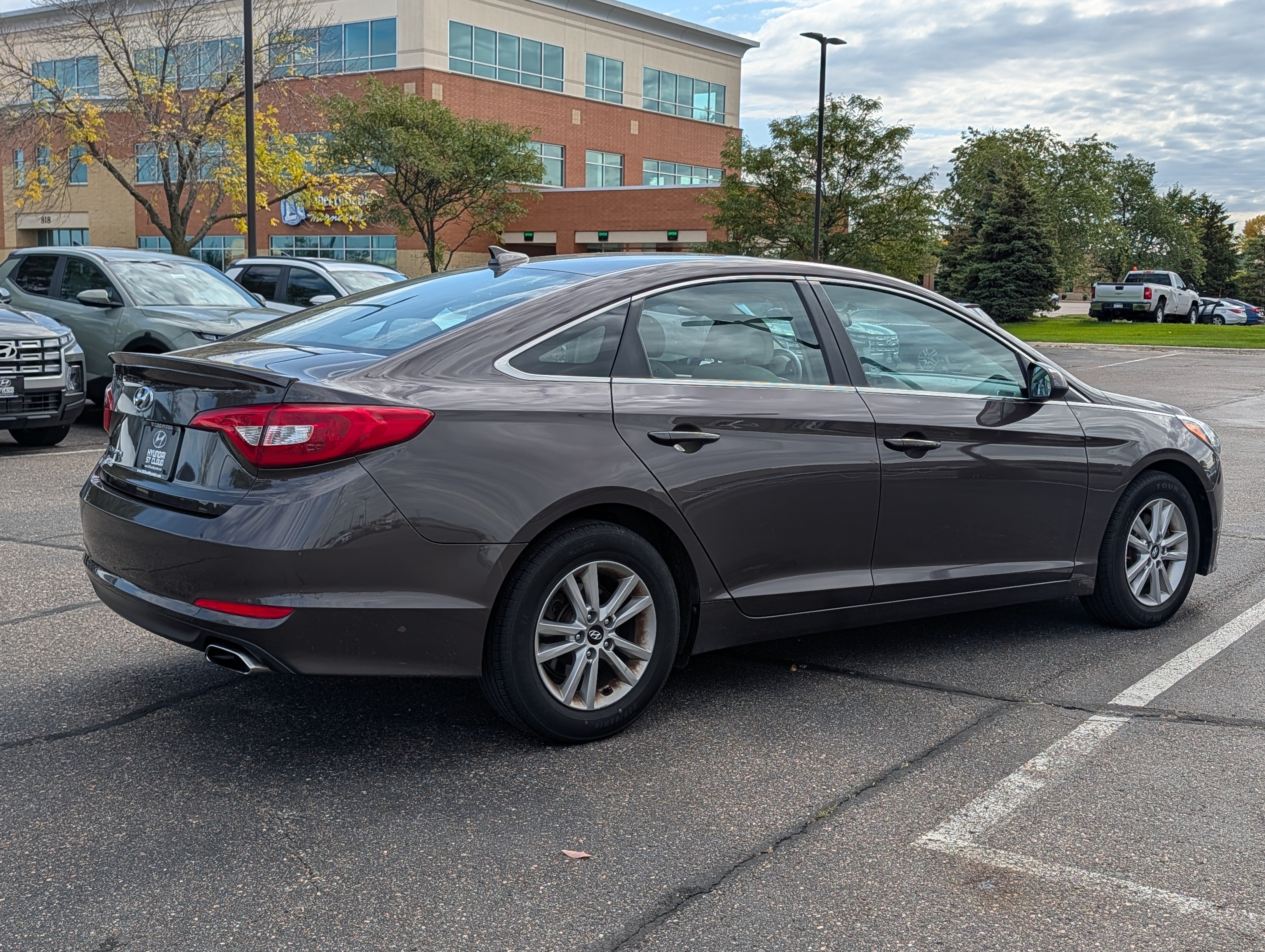 Used 2015 Hyundai Sonata SE FWD image 5