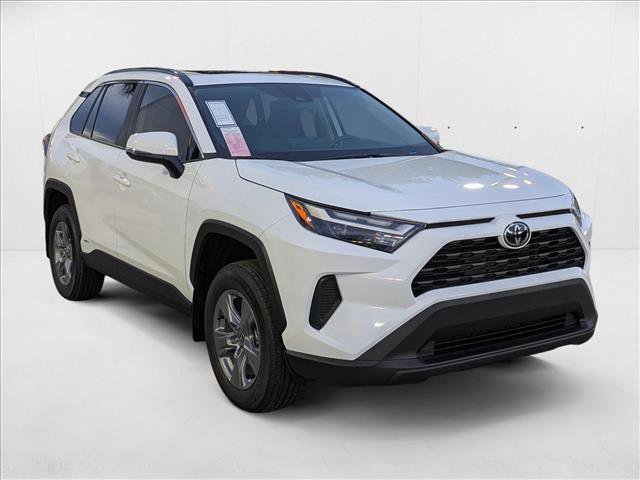 New 2025 Toyota RAV4 XLE image 7