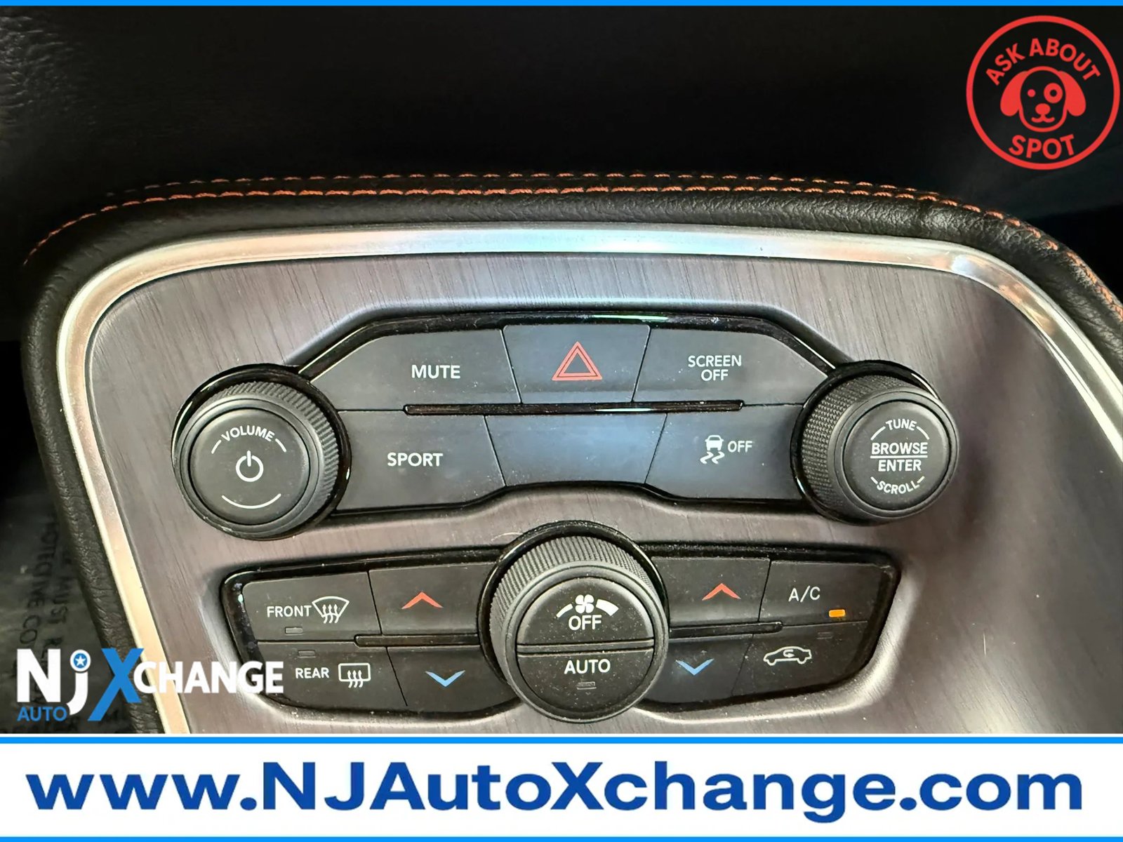 Used 2018 Dodge Challenger R/T w/ Sound Group RWD image 33