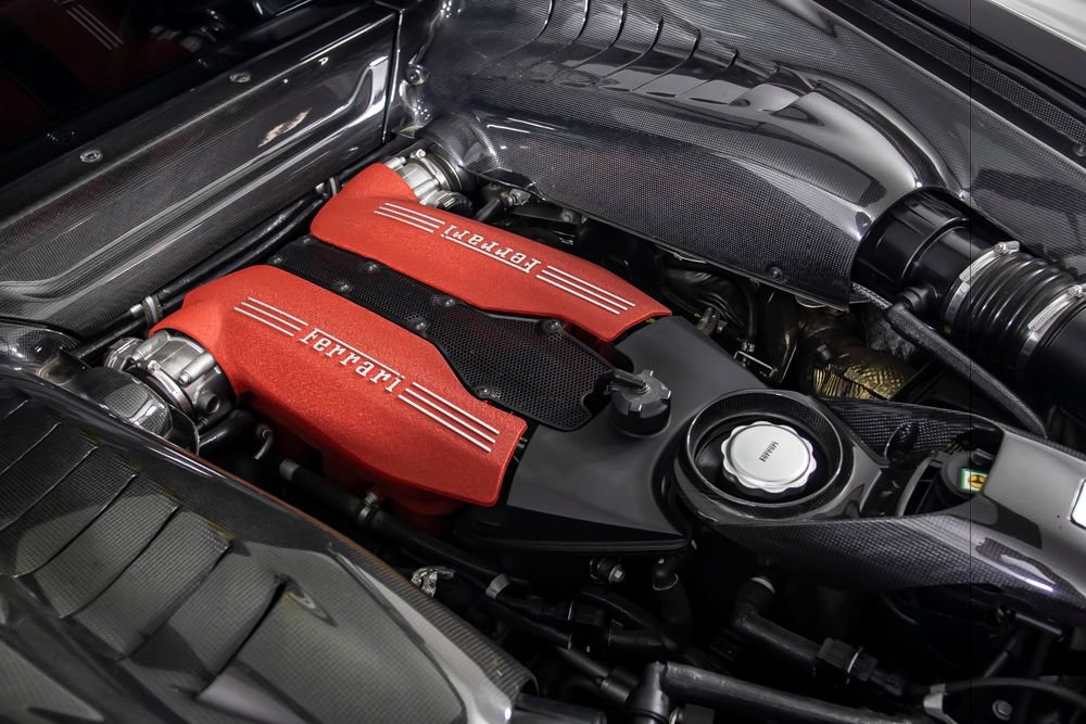 Used 2017 Ferrari 488 GTB RWD image 23