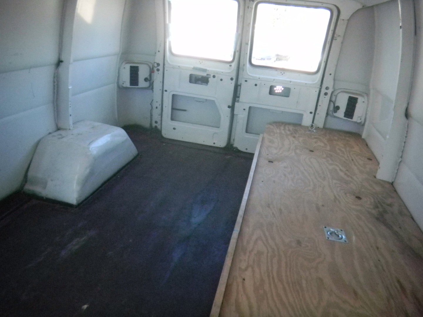 Used 2000 Dodge B1500 RWD image 18