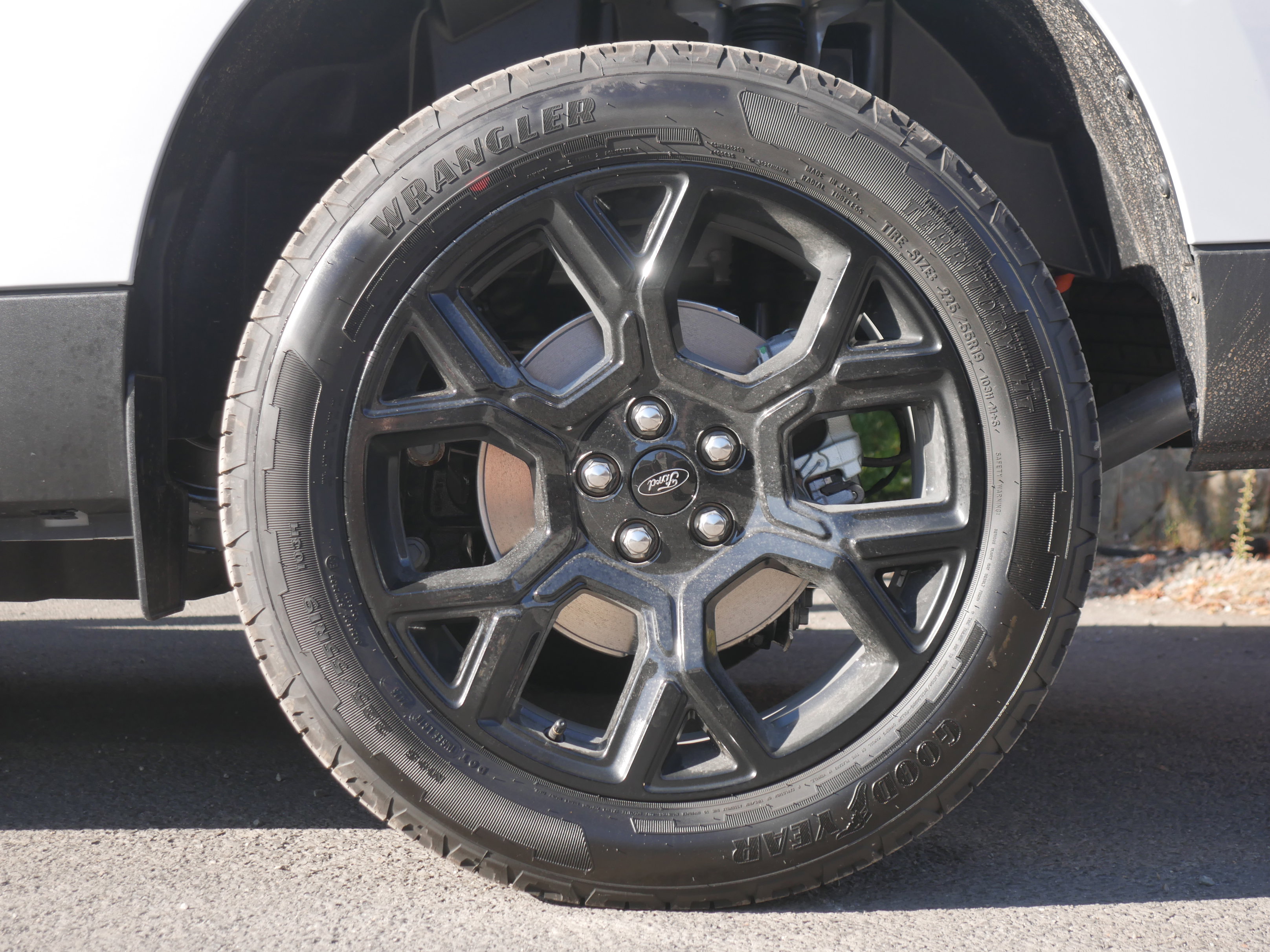 New 2025 Ford Maverick XLT w/ XLT Luxury Package image 17