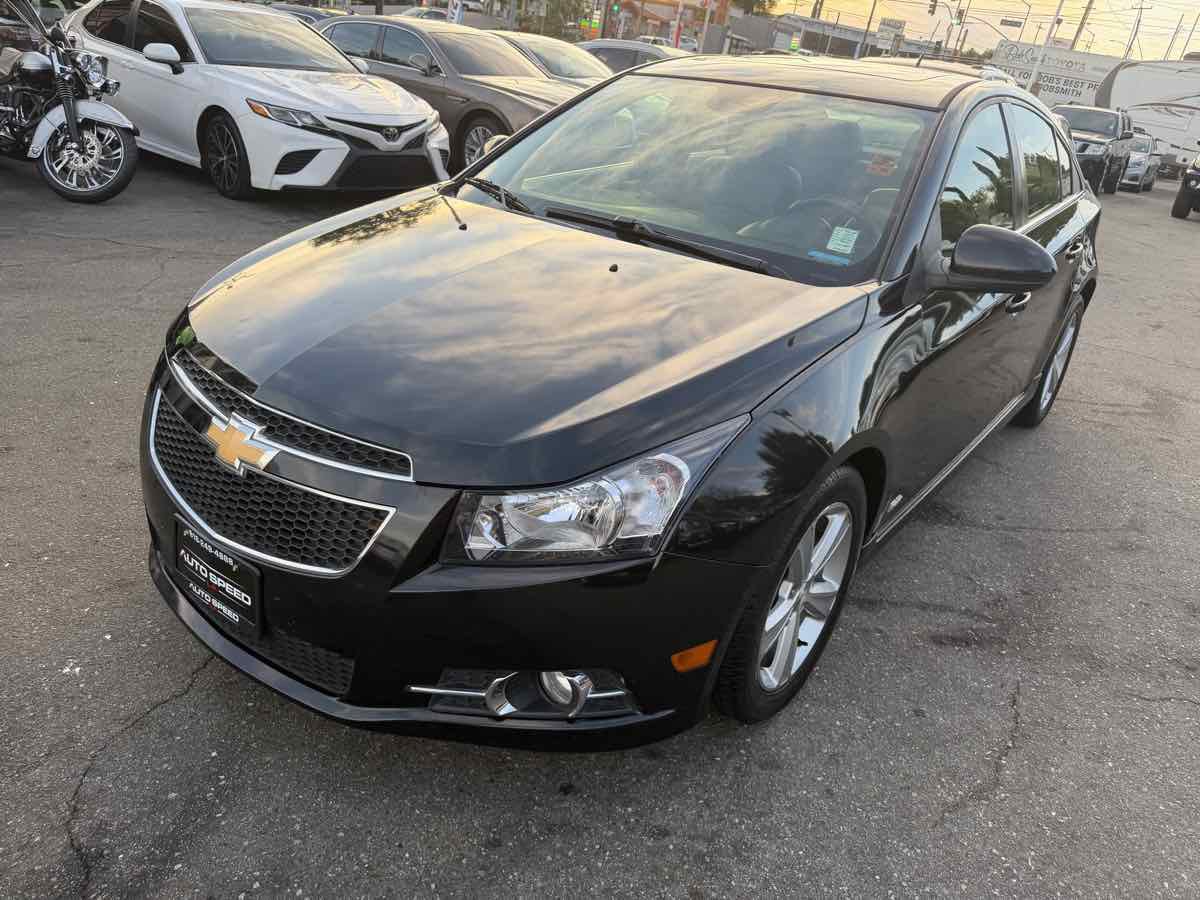 Used 2014 Chevrolet Cruze LT w/ RS Package image 3