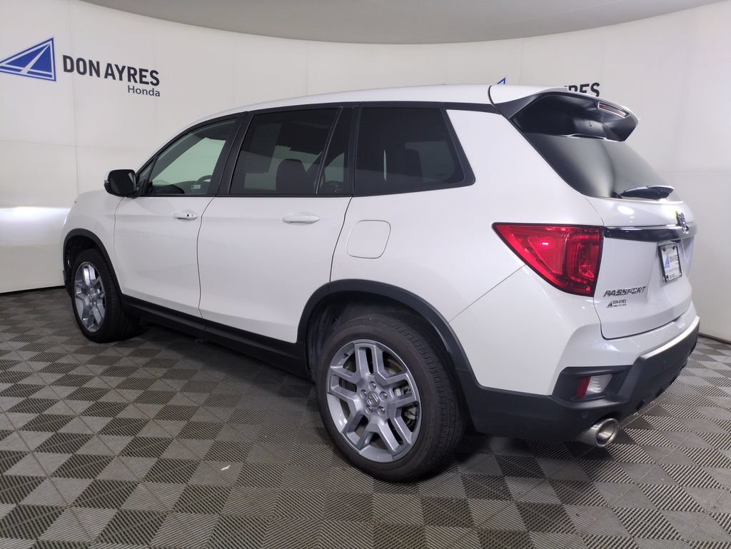 Used 2024 Honda Passport EX-L image 4