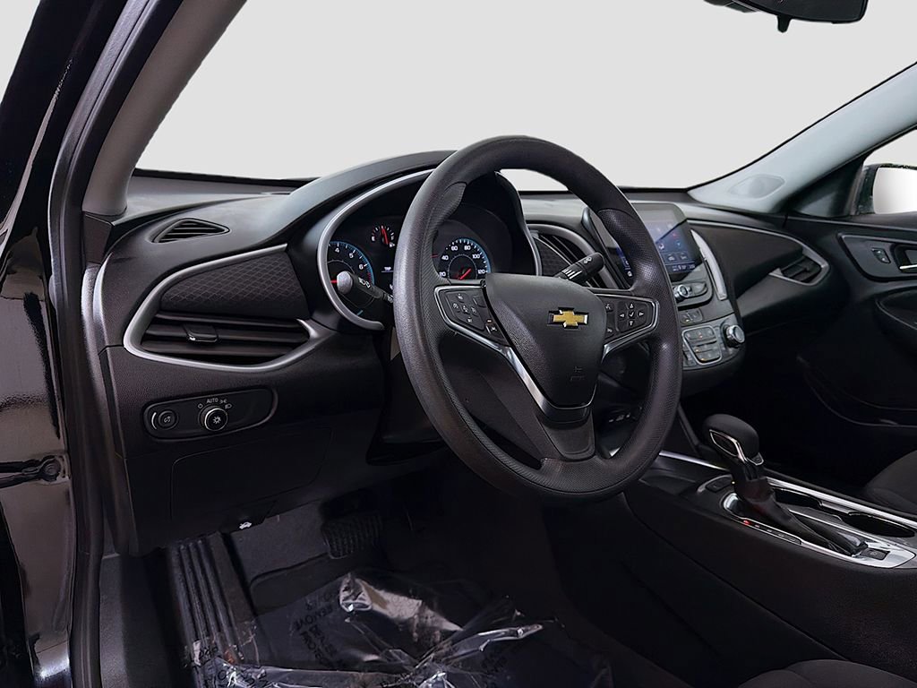 Used 2024 Chevrolet Malibu LT image 15