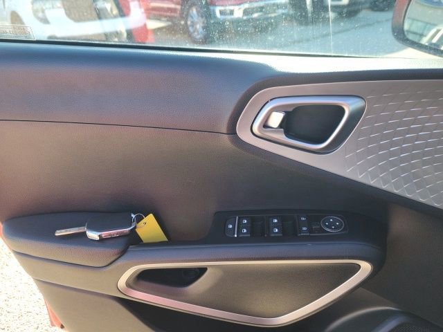 Used 2023 Kia Soul LX w/ Option Group 015 image 13