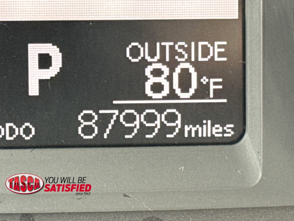 Used 2018 Toyota Corolla LE FWD image 16