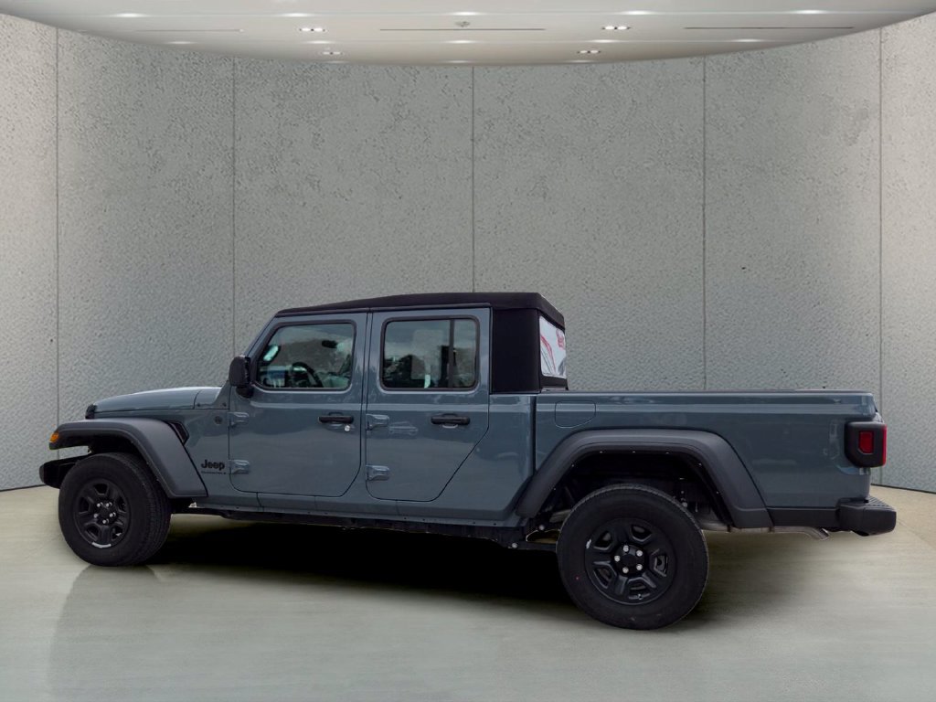 Used 2024 Jeep Gladiator Sport AWD/4WD image 8