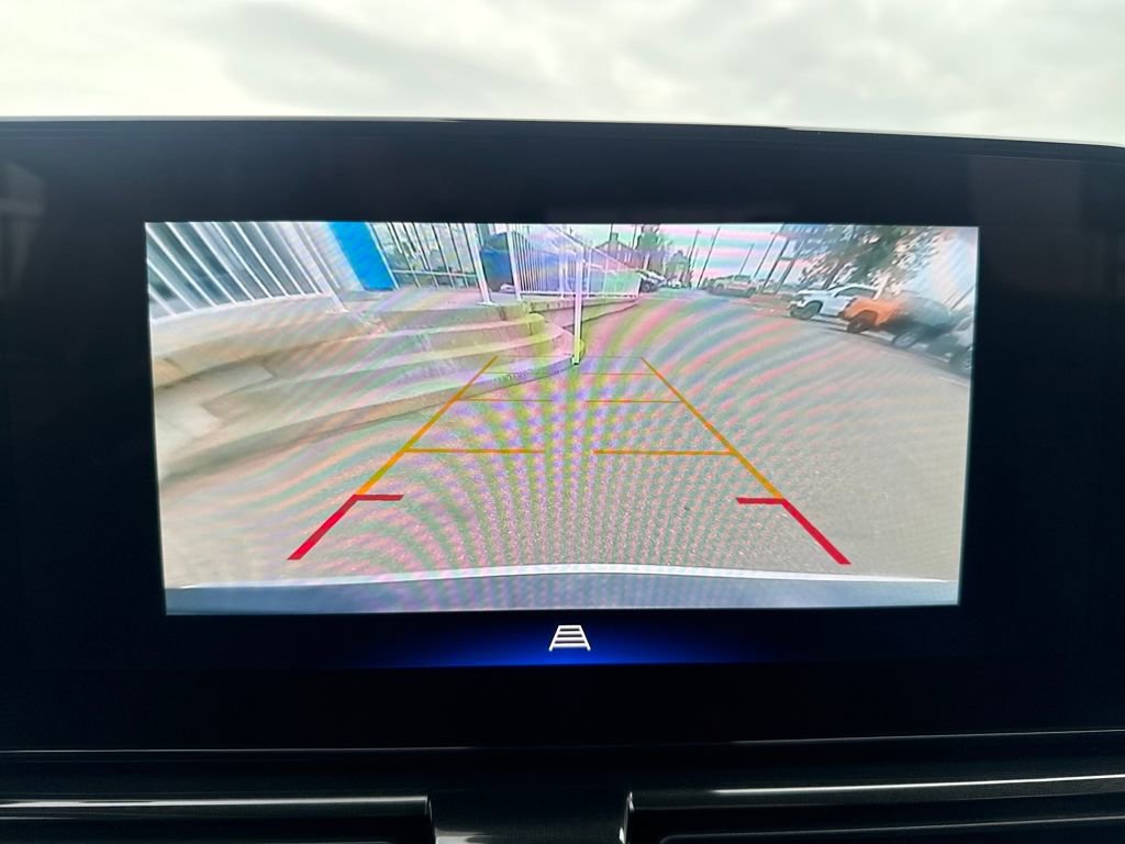 Used 2025 Chevrolet TrailBlazer LT w/ Driver Confidence Package image 20