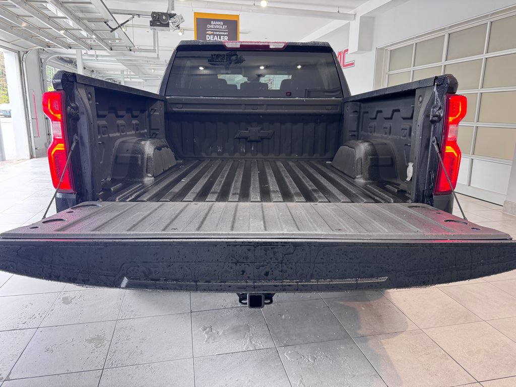 Certified 2023 Chevrolet Silverado 1500 RST w/ Protection Package AWD/4WD image 7