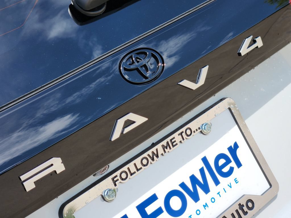 New 2026 Toyota RAV4 AWD Plug-in Hybrid image 7