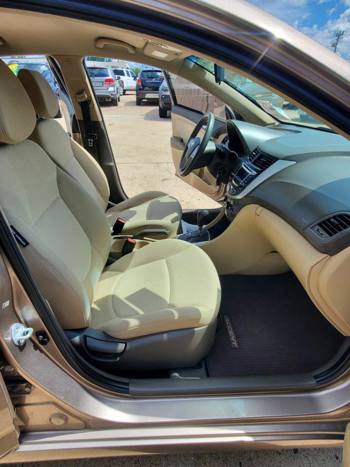 Used 2014 Hyundai Accent GLS image 14