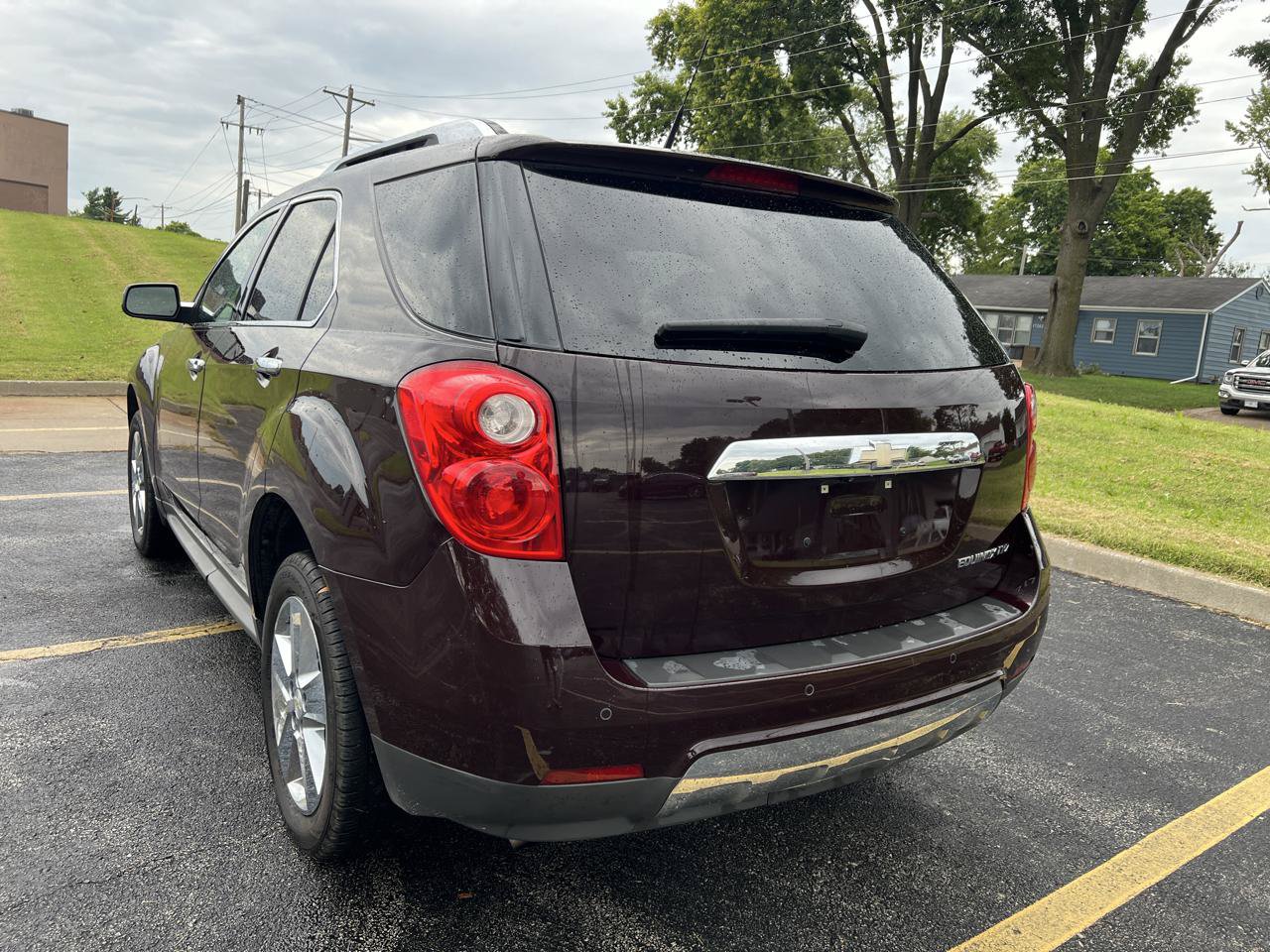 Used 2011 Chevrolet Equinox LTZ w/ Spring Special Package FWD image 3