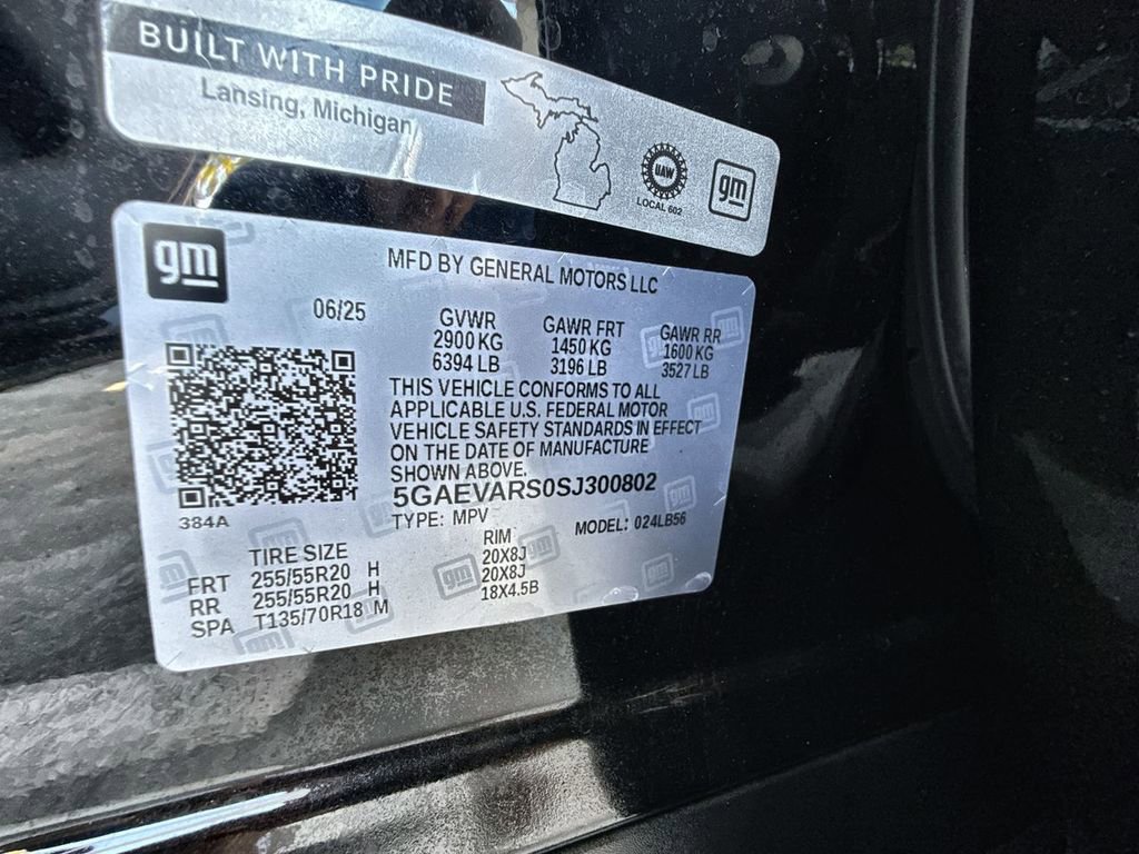 Used 2025 Buick Enclave Preferred AWD/4WD image 26